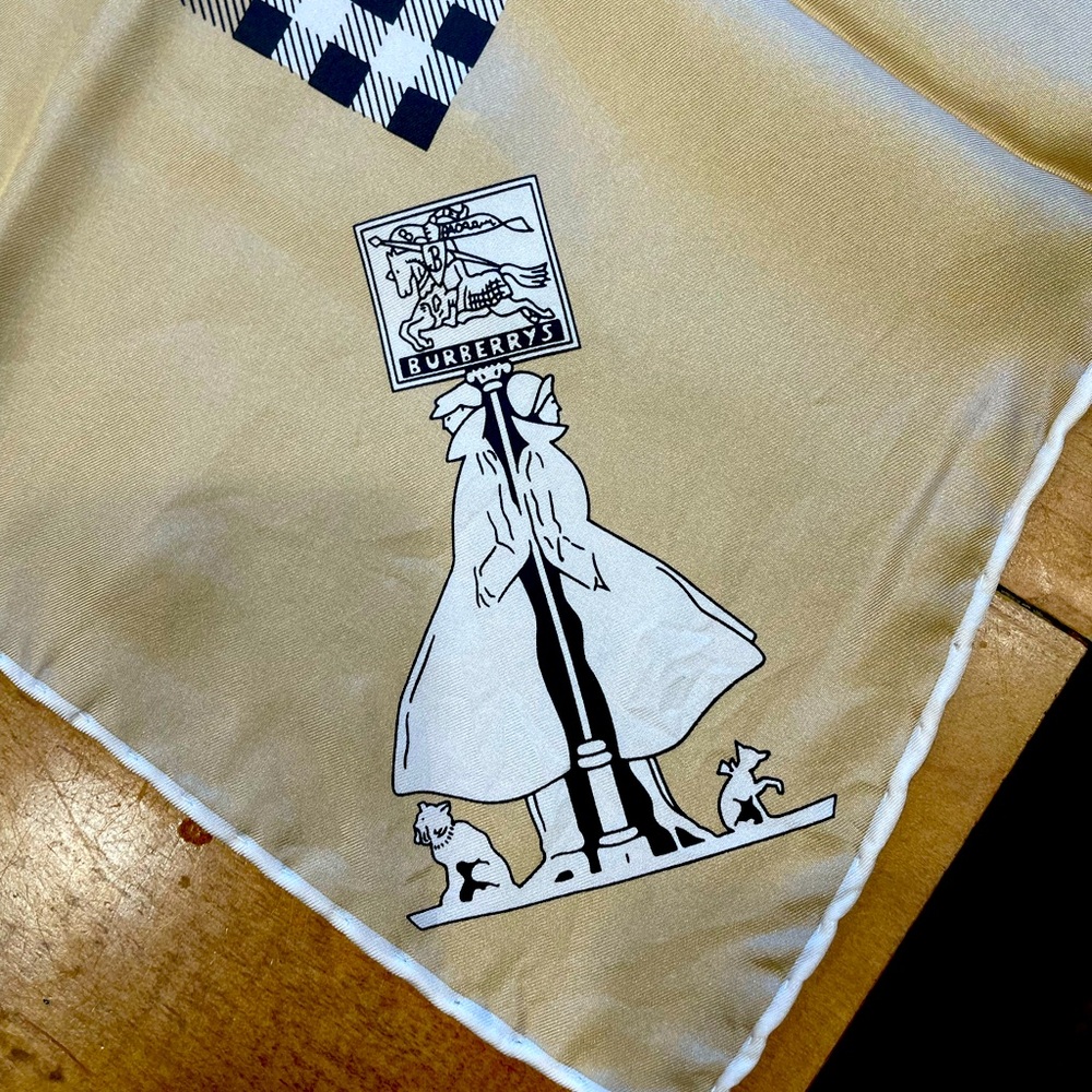 Vintage Burberry 100% silk Scarf. In perfect condition!